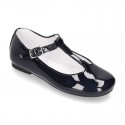 Little T strap Mary Jane shoes in patent leather.