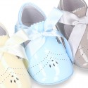 Dress shoes for baby little angel style with tongue in patent leather.