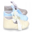 Dress shoes for baby little angel style with tongue in patent leather.