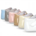 Soft Patent leather Little Mary Jane shoes for baby with buckle fastening.