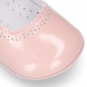 Soft Patent leather Little Mary Jane shoes for baby with buckle fastening.