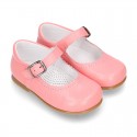 Fashionable Halter little Mary Jane shoes with buckle fastening in nappa leather.