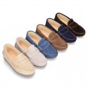 Suede leather kids moccasins shoes with detail mask and driver type Outsole.