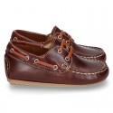 Classic cowhide leather Boat shoes with shoelaces and driver type soles for Spring summer.