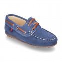 Classic suede leather Boat shoes with shoelaces and driver type soles for Spring summer.