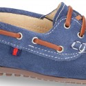 Classic suede leather Boat shoes with shoelaces and driver type soles for Spring summer.