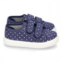 Zapatilla con doble velcro en lona jeans con ESTRELLAS.