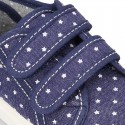 Zapatilla con doble velcro en lona jeans con ESTRELLAS.