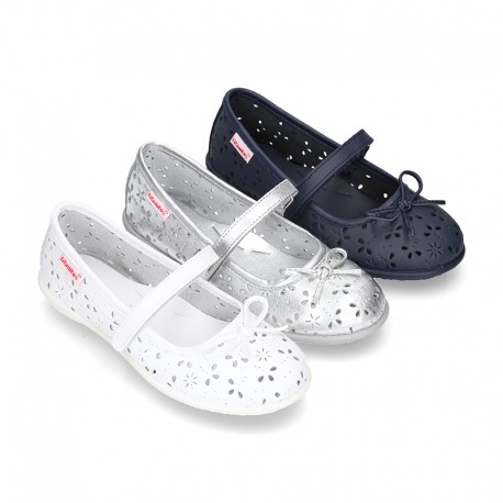 FLOWER IMPRESSED washable leather Mary Janes style with velcro strap and bow for girls.