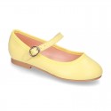 New Extra soft Nappa leather stylized Mary Janes in FASHION colors with buckle fastening.