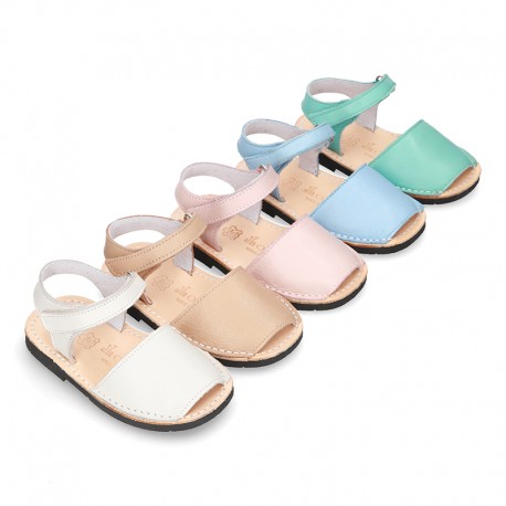 EXTRA SOFT leather kids Menorquina sandals with hook and loop strap in pastel colors.