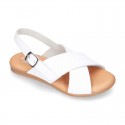 ENGRAVED design Leather sandal shoes with crossed straps.