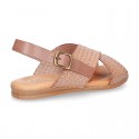 ENGRAVED design Leather sandal shoes with crossed straps.