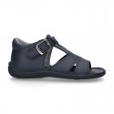 Washable leather sandals with open toe cap and buckle fastening with SUPER FLEXIBLE soles.