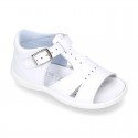 Washable leather sandals with open toe cap and buckle fastening with SUPER FLEXIBLE soles.