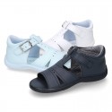 Washable leather sandals with open toe cap and buckle fastening with SUPER FLEXIBLE soles.