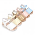 Baby Menorquina sandal shoes in patent leather.