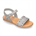 Leather sandal shoes to dress with two rear straps and chopped design for girls.