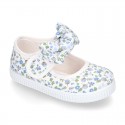 FLOWERS Cotton canvas Little Mary Janes with velcro strap and bow.