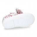 FLOWERS Cotton canvas Little Mary Janes with velcro strap and bow.