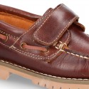 Classic cowhide leather Boat shoes laceless.