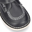 Basic classic casual ankle boot shoes laceless in leather.