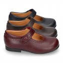 New School Classic Nappa leather little Mary Jane shoes with velcro strap with button and scallop design.