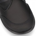 Zapato colegial tipo Blucher sin cordones y con puntera en piel lavable para peques.