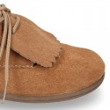 Suede leather Laces up style shoes with FRINGED design.