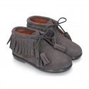 Fringed design Booties with shoelaces closure with TASSELS in suede leather for kids.