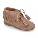 Fringed design Booties with shoelaces closure with TASSELS in suede leather for kids.