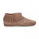 Little Ankle boot shoes Wallabee style in suede leather with metal dots.