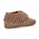 Little Ankle boot shoes Wallabee style in suede leather with metal dots.