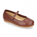 Nappa leather classic Mary Jane shoes with velcro strap and button in fall colors.