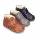 EXTRA SOFT Nappa leather Safari boots with velcro strap and fake hair lining.