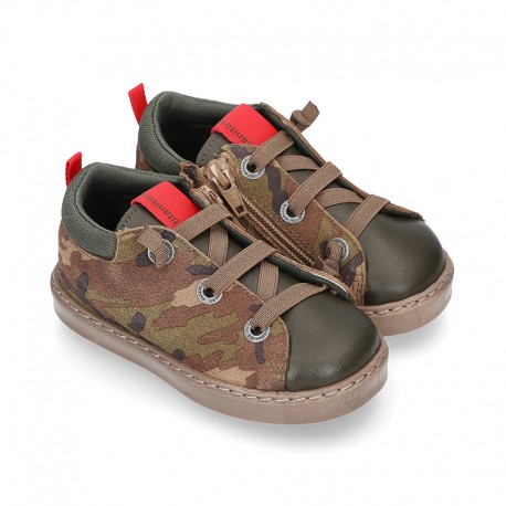 Botita niños tipo zapatilla CAMUFLAJE con cremallera y cordones elásticos en PIEL NAPA.