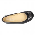 Classic satin leather ballet shoes with english perforated design.