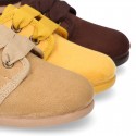 New Autumn winter canvas laces up shoes with ties closure in seasonal colors.