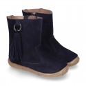 Suede leather boot shoes with side buckle with fringed design for girls.