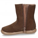 Suede leather boot shoes with side buckle with fringed design for girls.
