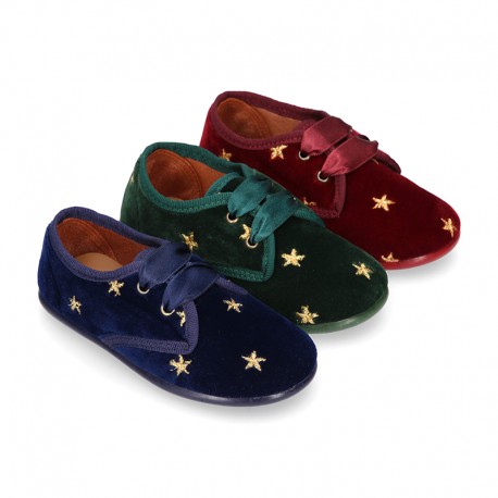 Velvet canvas Little laces up shoes with embroidery STARS design.