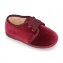 Laces up shoes in velvet canvas for little Kids.