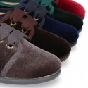 Laces up shoes in velvet canvas for little Kids.