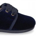 Laces up shoes in velvet canvas for little Kids.