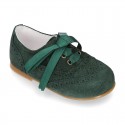 Classic perforated kids Suede leather Lace-up oxford shoes.