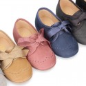 Autumn winter canvas laces up shoes with ties closure for little kids.