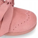 Autumn winter canvas laces up shoes with ties closure for little kids.