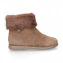 Suede leather little ankle boots with fake hair neck design.