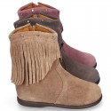 Suede leather little ankle boots with FRINGED design for kids.