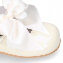 Classic sweet patent leather little Mary Janes with scallop and buckle with BOW design.